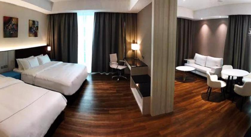 Higher Hotel Bandar Seri Begawan Extérieur photo