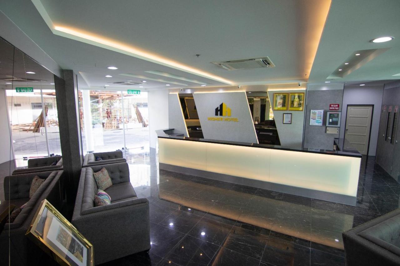 Higher Hotel Bandar Seri Begawan Extérieur photo