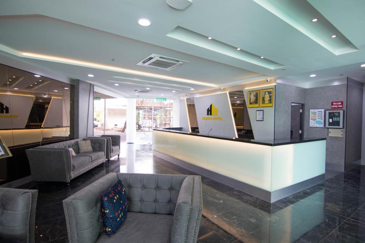 Higher Hotel Bandar Seri Begawan Extérieur photo