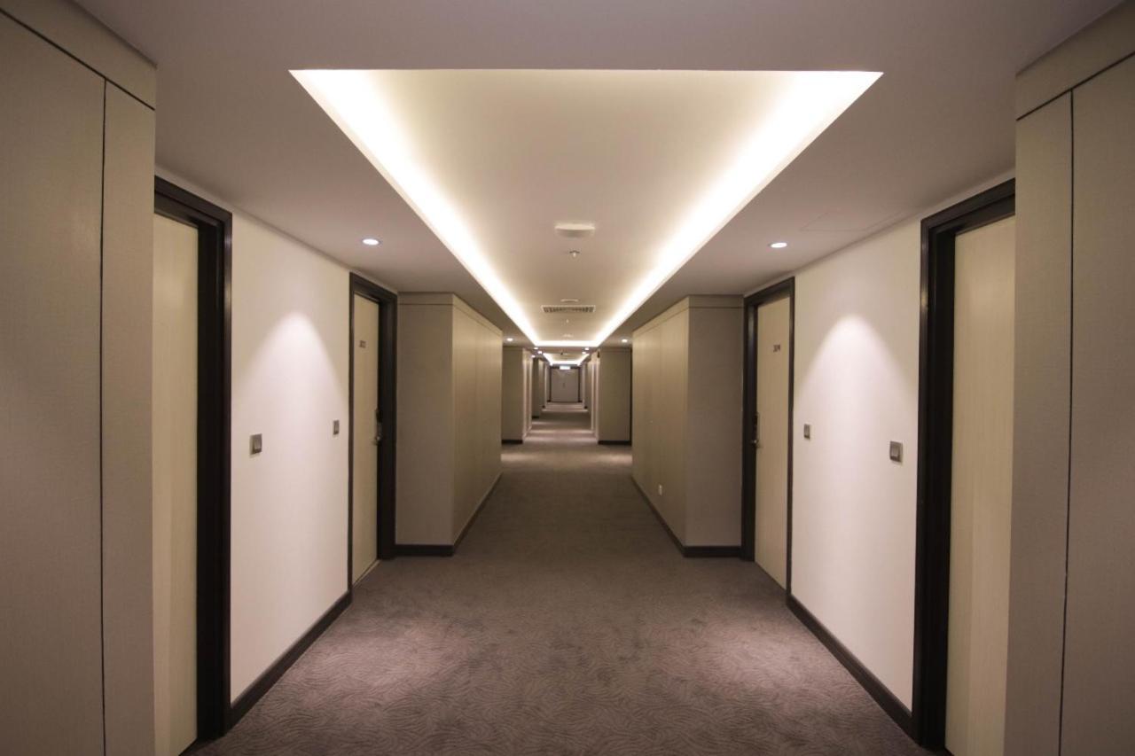 Higher Hotel Bandar Seri Begawan Extérieur photo