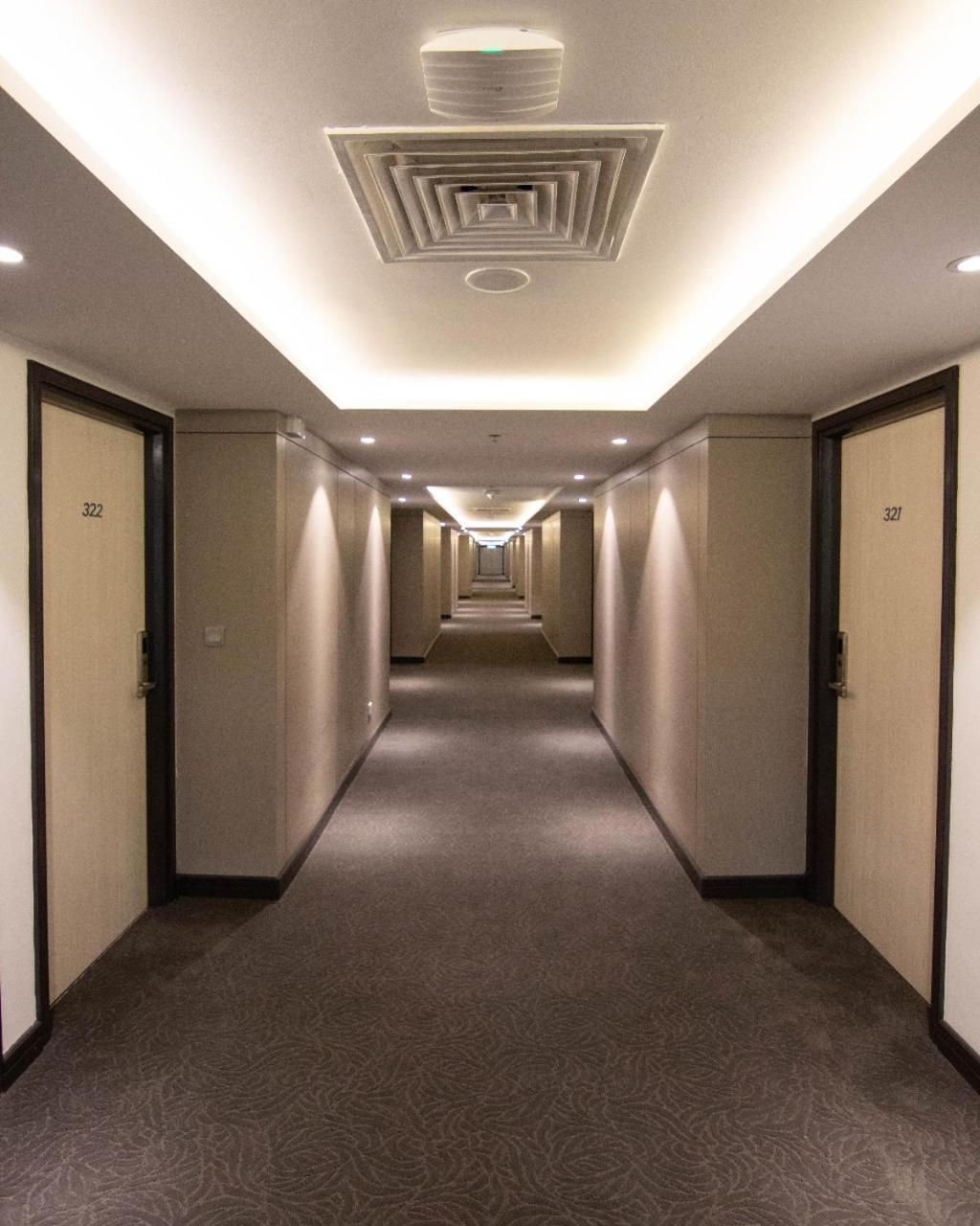 Higher Hotel Bandar Seri Begawan Extérieur photo