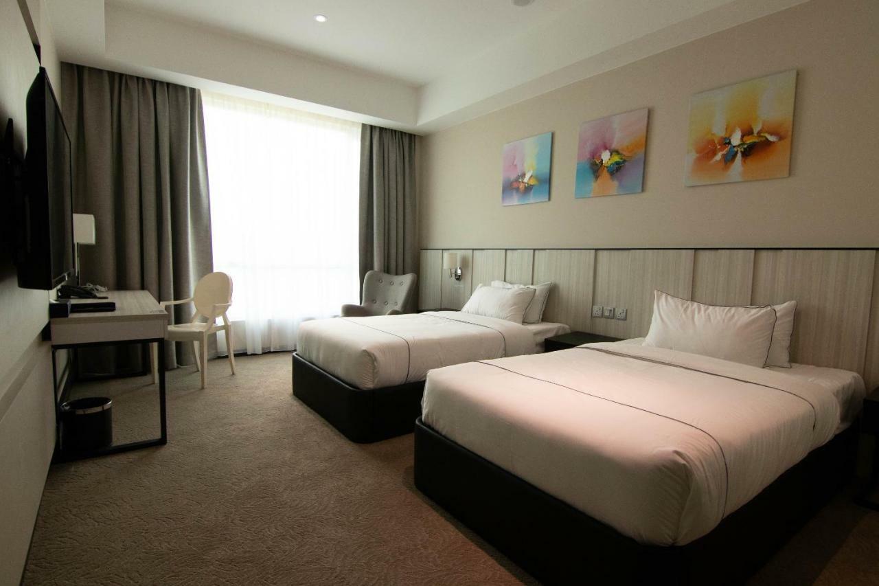Higher Hotel Bandar Seri Begawan Extérieur photo